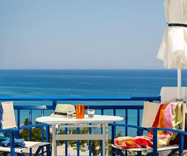 מלון דירות Bella Vista Stegna 4*