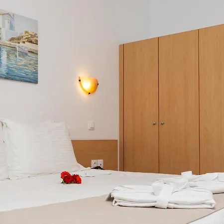 Bella Vista Stegna Aparthotel 3*