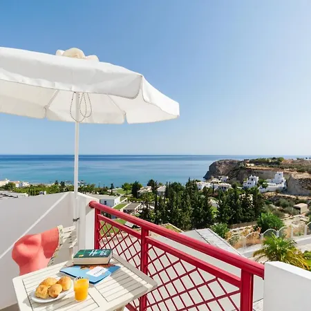 Bella Vista Stegna Aparthotel 3*